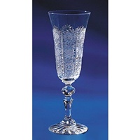 Remplacement d&rsquo;un verre &agrave; Champagne. Classique. 